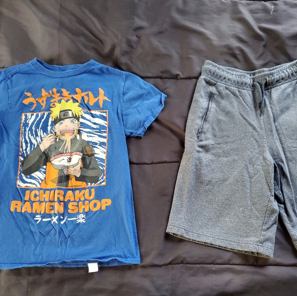 boys med sweat shorts with Naruto tee